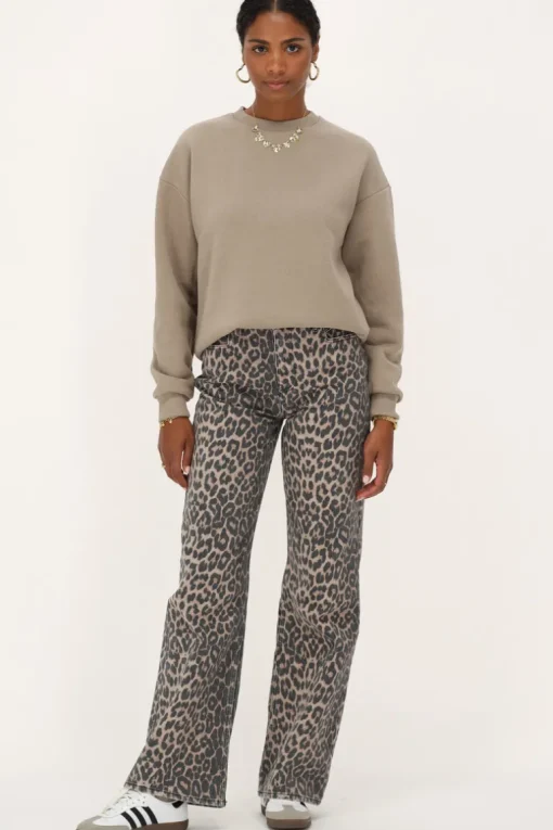 Taupe Sweater "Éternellement Femme"