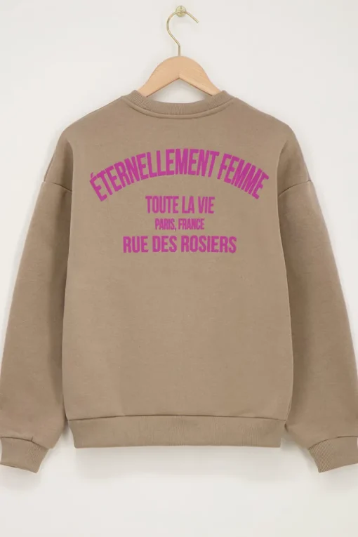 Taupe Sweater "Éternellement Femme"