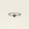 Universe Ring Met Klein Zwart Steentje