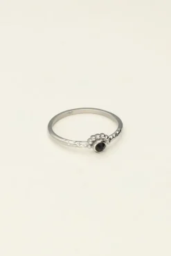 Universe Ring Met Klein Zwart Steentje