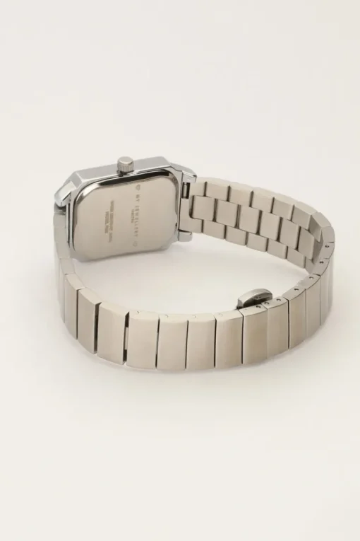 Vierkant Horloge Met Brede Horizontale Schakels