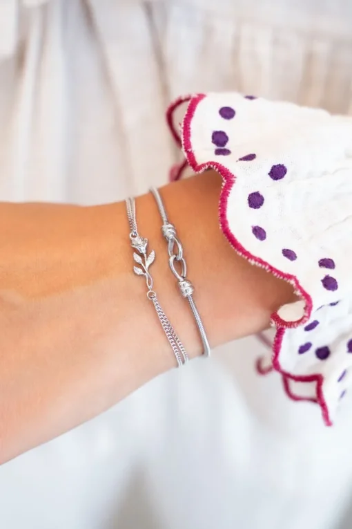 Vintage Armband Connected