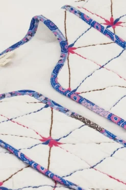 Wit Gilet Met Blauw En Roze Embroidery