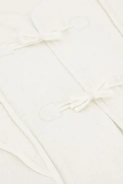 Wit Gilet Met Strikjes En Ruffles