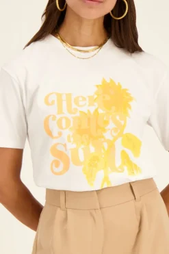 Wit T-shirt Here Comes The Sun Geel