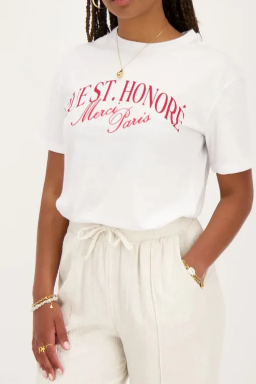 Wit T-shirt Met Rode ''Rue St. Honoré''