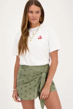 Wit T-shirt Met Rood Kersje