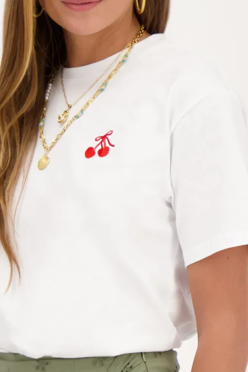 Wit T-shirt Met Rood Kersje