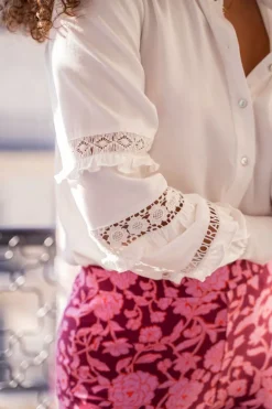 Witte Blouse Met Kanten Details