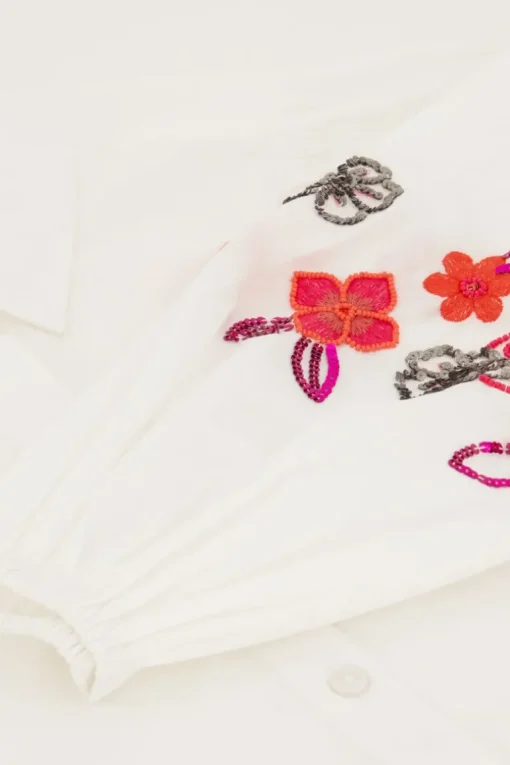 Witte Blouse Met Roze Kralen Bloemen