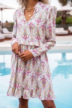 Witte Jurk Met Gekleurde Boho Print En Ruffles