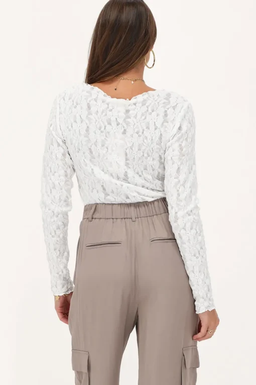 Witte Kanten Top Met Boothals