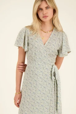 Witte Midi Wikkeljurk Met Blauwe Bloemenprint