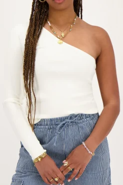 Witte One-shoulder Top