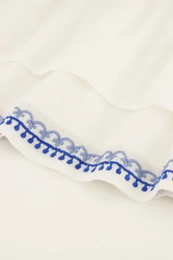 Witte Rok Met Blauwe Embroidery Rand
