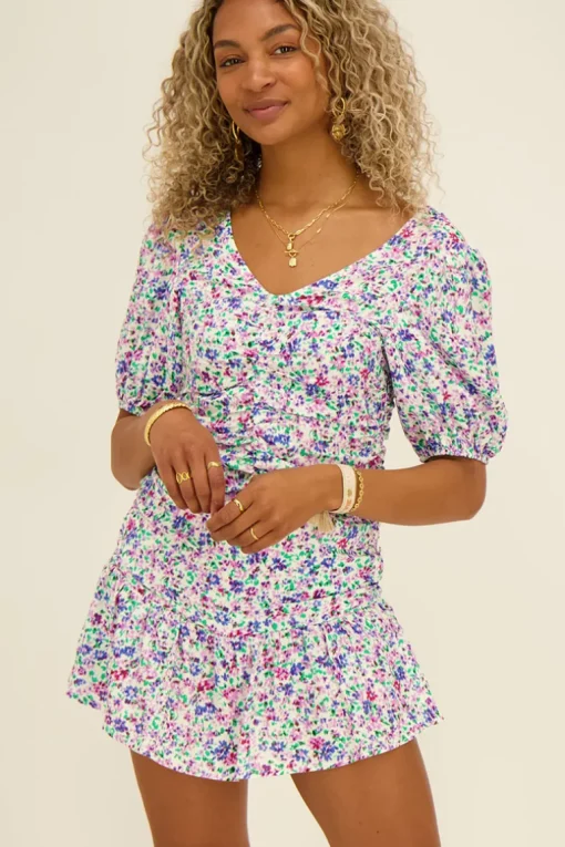 Witte Top Met Blauwe Bloemenprint & Plooien