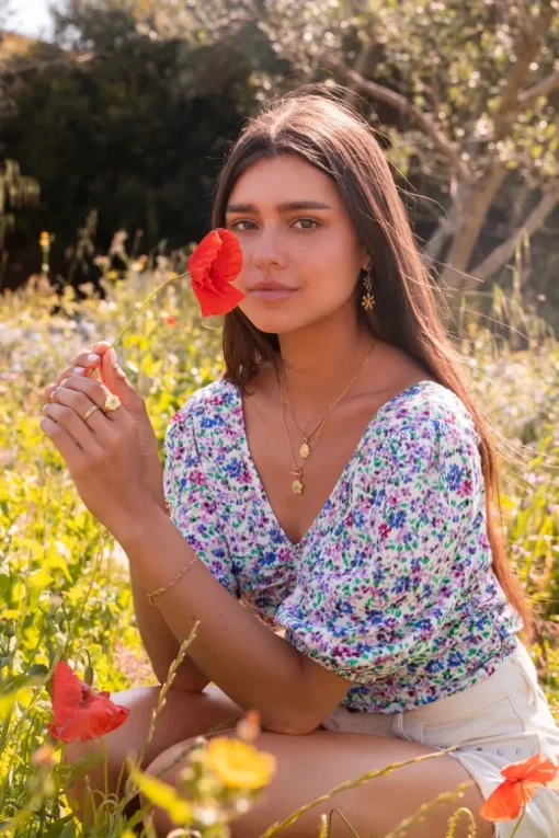 Witte Top Met Blauwe Bloemenprint & Plooien