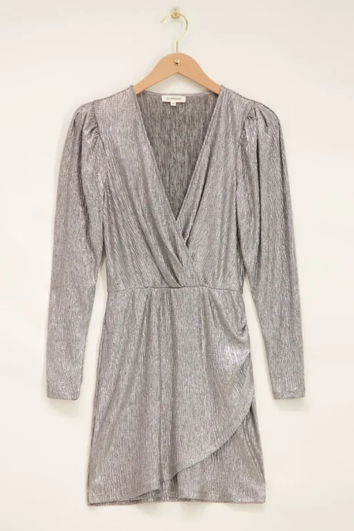 Zilveren Metallic Jurk Met Overslag En Pofmouwen