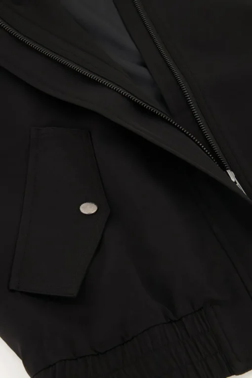 Zwart Gilet Met Kraag En Zakken