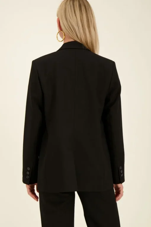 Zwarte Blazer Met Dubbele Knopen