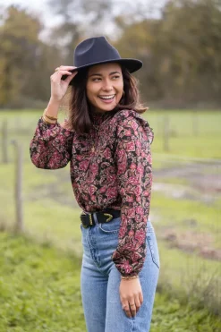 Zwarte Blouse Met Gekleurde Paisley Print & Smock