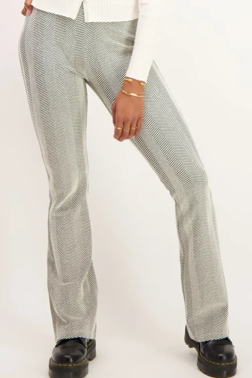 Zwarte Flared Broek Met Wit Patroon