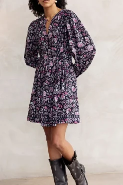Zwarte Jurk Met Lila En Roze Bloemenprint