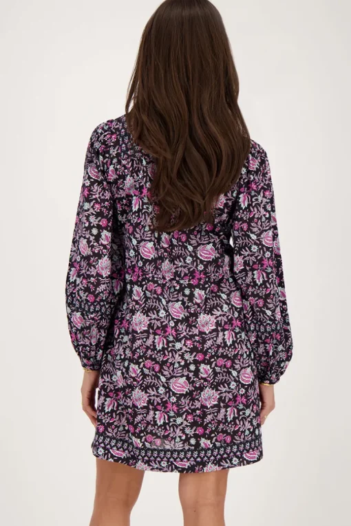 Zwarte Jurk Met Lila En Roze Bloemenprint