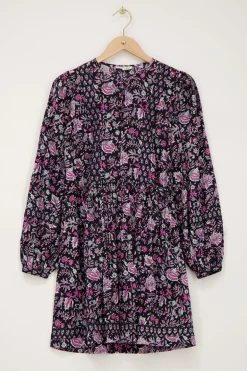 Zwarte Jurk Met Lila En Roze Bloemenprint