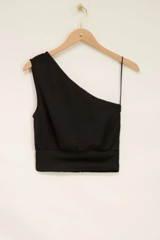 Zwarte One Shoulder Top Satijnen Look