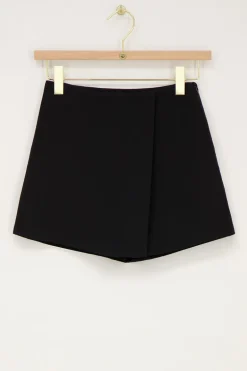 Zwarte Skort Met Overslag En Blinde Rits