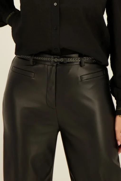 Zwarte Smalle Riem Met Zilveren Studs & Details