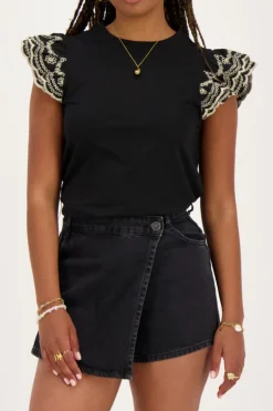 Zwarte Top Met Embroidery Mouwen