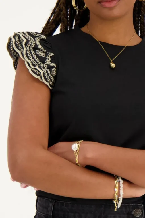 Zwarte Top Met Embroidery Mouwen