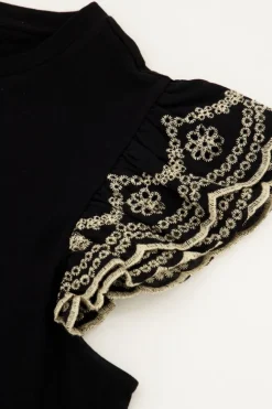 Zwarte Top Met Embroidery Mouwen