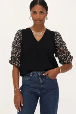 Zwarte Top Met Panterprint Mouwtjes
