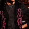 Zwarte Velvet Gilet Met Roze Embroidery