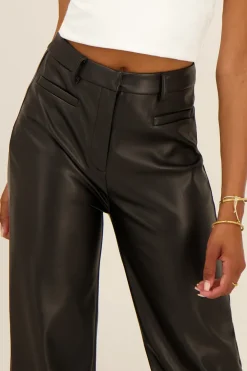 Zwarte Wijdvallende Broek Leatherlook