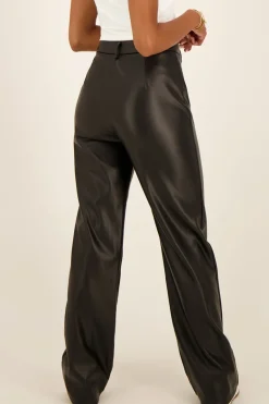 Zwarte Wijdvallende Broek Leatherlook