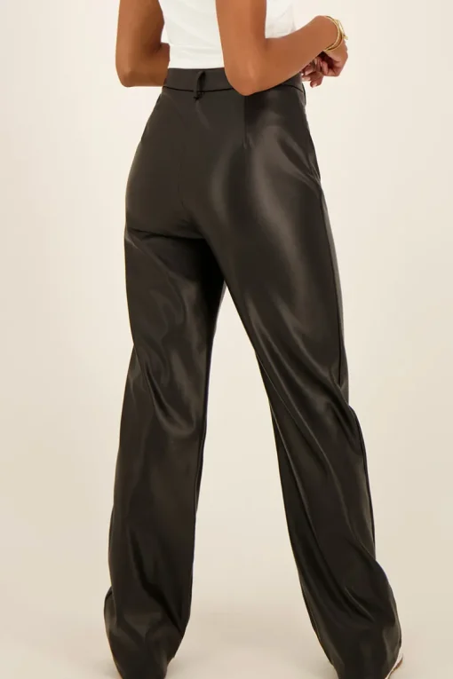 Zwarte Wijdvallende Broek Leatherlook