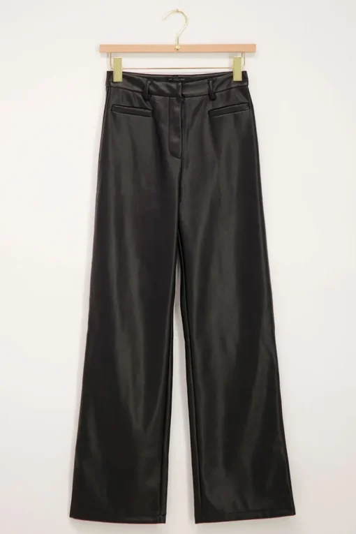 Zwarte Wijdvallende Broek Leatherlook