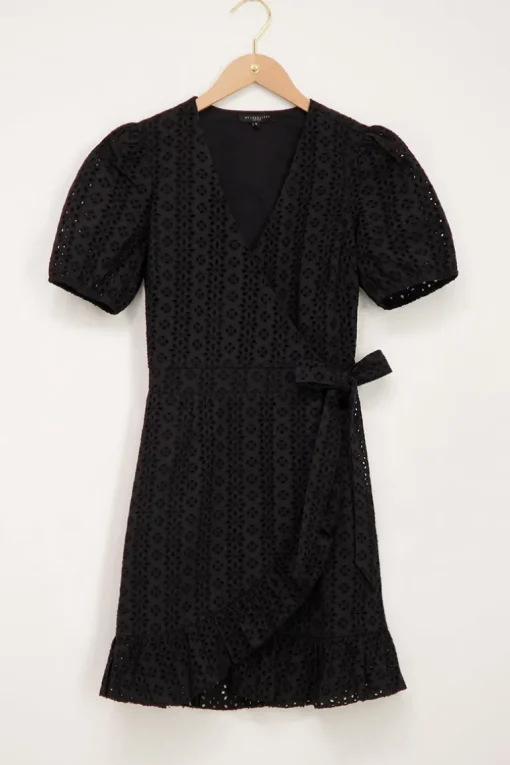 Zwarte Wikkeljurk Met Crochet