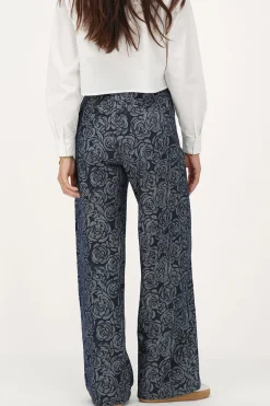 Blauwe Denim Jeans Met Rozen