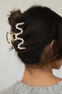 Gouden Parel Haarclip Met Wave