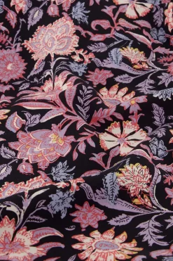 Zwarte Wikkeljurk Met Lila En Roze Bloemen